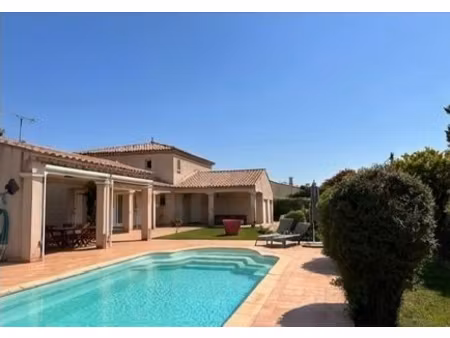 salles d'aude belle villa t5 d'une superficie habitable de 1