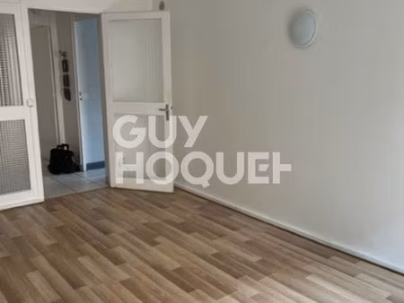 appartement t4 lumineux avec cave et stationnement