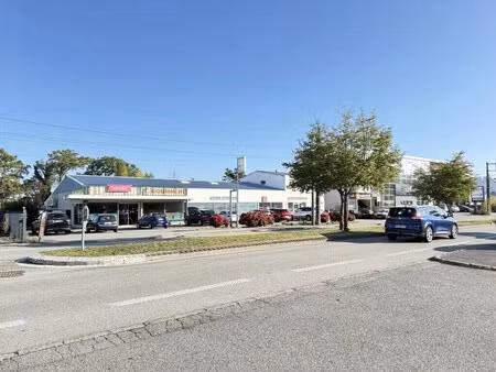 location commerce vannes 56000 160m² à 320m²