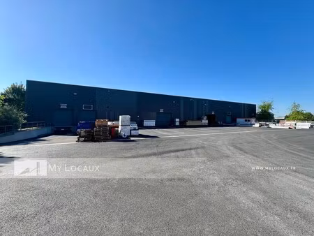 location entrepôt stains 93240 2946m²