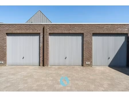 garagebox te koop in de kapellestraat te evergem