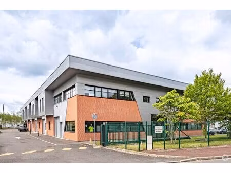 location local d’activités saint-ouen-l’aumône 95310 230m²