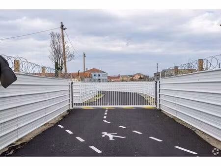 location local d’activités vénissieux 69200 3200m²