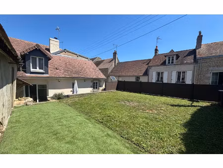 location maison  m² t-4 à alençon  700 €