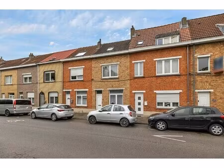 charmante woning te koop in anderlecht!
