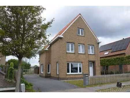 rustig gelegen woning in landelijke omgeving met 3 slaapk...