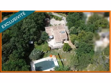 rocbaron : maison de 111 m² sur un terrain de 3089 m² avec piscine  garage...