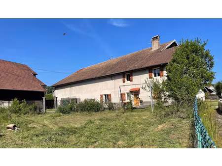 maison de caractère  village paisible  24 ares