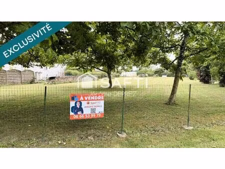 terrain constructible de près de 2200m²