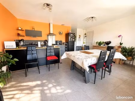 appartement 3 pièces 53 m²