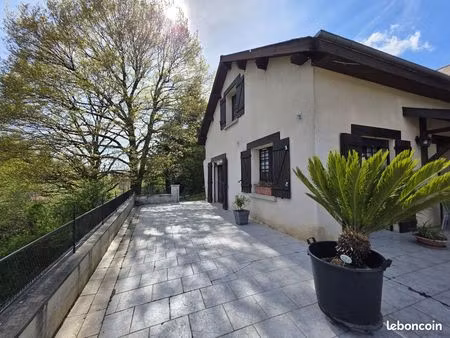 maison 7 pièces 172 m²