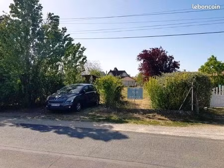 terrain 903 m² tercé