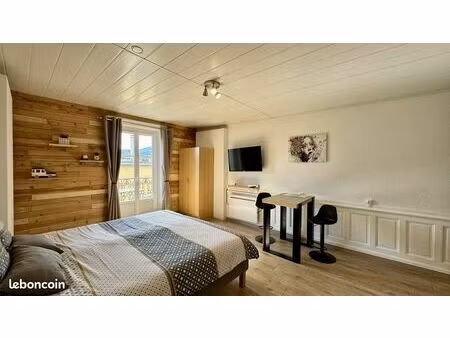 studio 1 pièce 25 m²