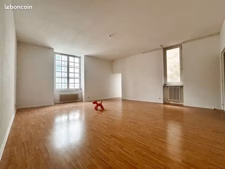 appartement 3 pièces 96 m²