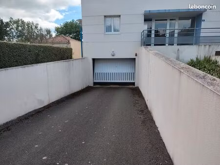 parking couvert sécurisé aytré la rochelle – proche alstom – résidence récente