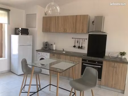 palais. t2 - très bel appartement traversant de 49m² au centre-ville