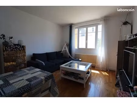 appartement 3 pièces 50 m²