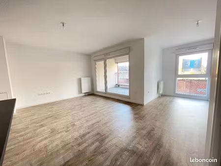 appartement 3 pièces 77 m²