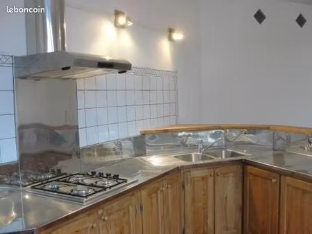 appartement 90m² centre ville montignac-lascaux