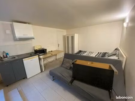 location studio 17m2 montrouge