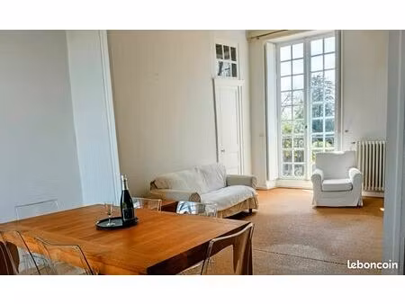 appartement meublé très lumineux - château du bois briand