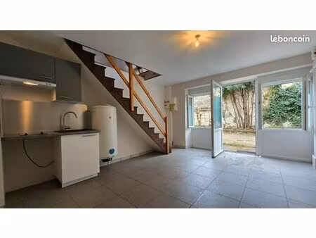 appartement grand t2 rénové 38m2+ mezzanine – centre-ville - ribray