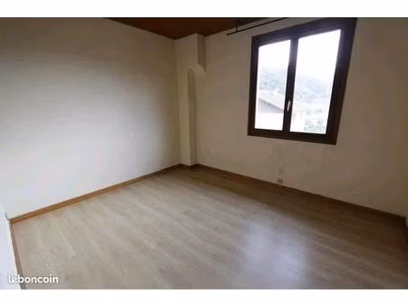 appartement 3 pièces 50 m²