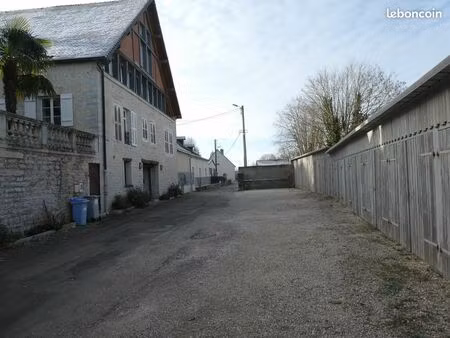 garage à louer