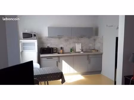 studio 1 pièce 33 m²