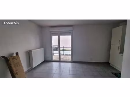 appartement t2 + place de parking