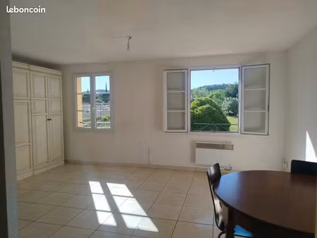 studio non meublé 31m2