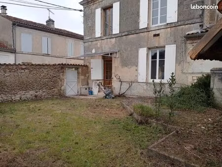 maison à étage avec jardin - f5 100m²