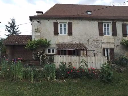 à louer maison de campagne