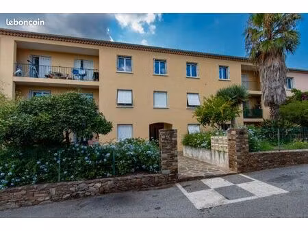 grand appartement 3 chambres au centre du village