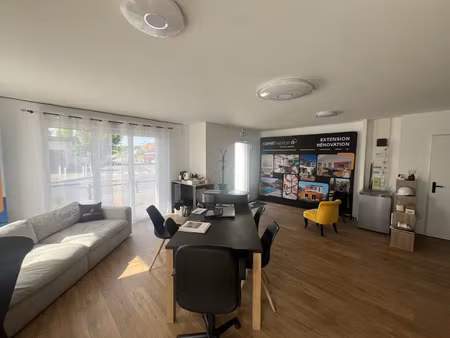 location locaux professionnels à gujan-mestras (33470)  840 €