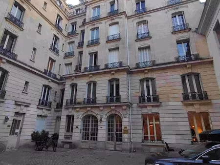 location locaux professionnels 268 m² à paris 9ème (75009)  600 €
