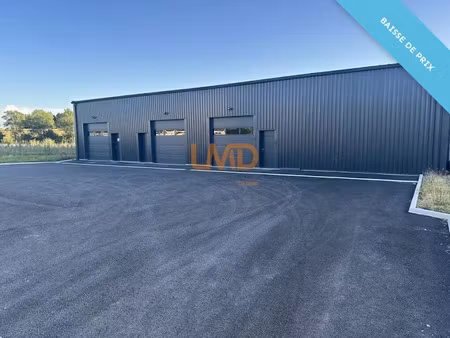 location locaux professionnels 2 pièces à gimont (32200)  1 048 €