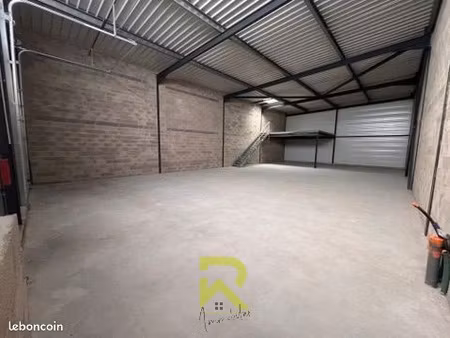 location locaux professionnels 0 pièces 235 m² à beziers (34500)  1 500 €
