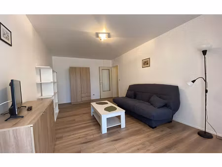 location appartement  m² t-1 à lyon 7  785 €