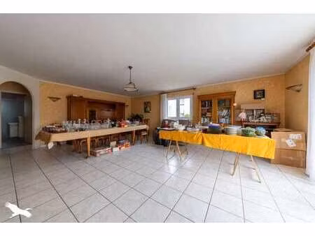 vente maison au poiré-sur-vie (85170) : à vendre / 137m² le poiré-sur-vie