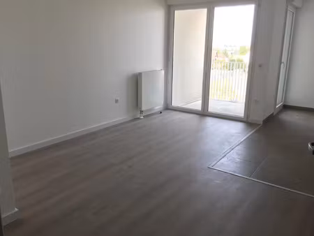 location appartement 2 pièces 40 m² à caen (14000)