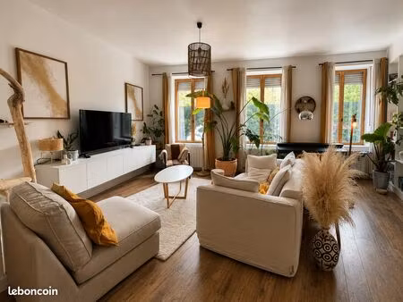 appartement 3 pièces 75 m²