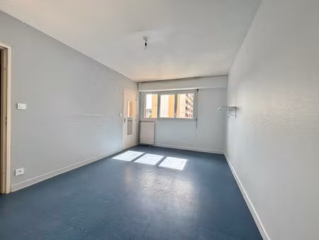 centre-ville - studio meublé 28m² | cave & parking