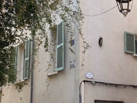 maison de village  80m²  2 chambres  2 salles d'eau  grenier aménageable
