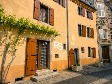 confortable maison de village de 304 m2 habitables divisée e