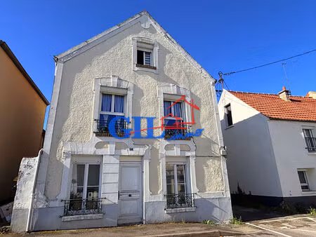 combs la ville - appartement f3 de 50m² en rdc