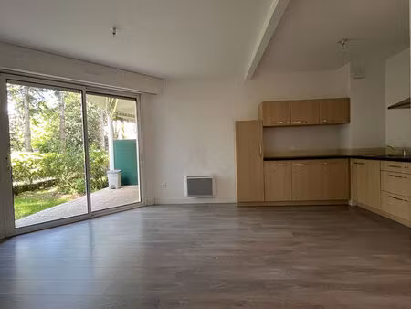appartement challans 3 pièces 73.3 m2 - cave - garage