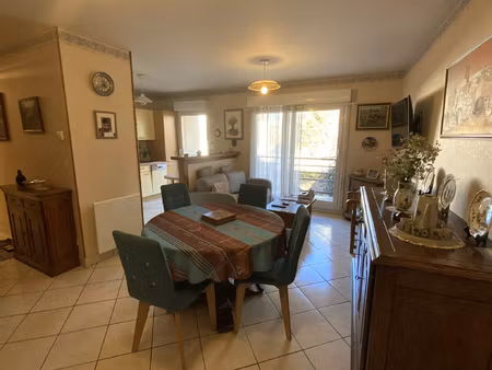 appartement t3 de 60 m2 avec balcon et stationnement