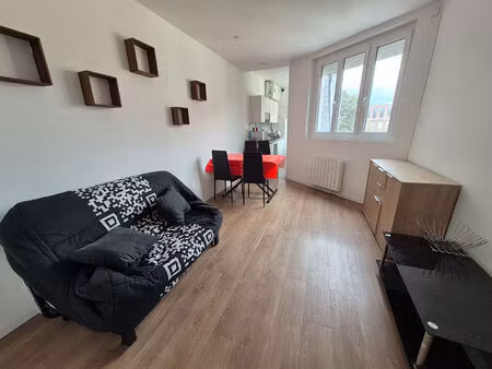 lille stations - gambetta appartement t2 traversant