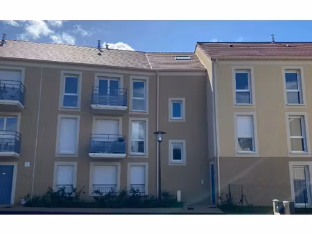 location appartement  46.3 m² t-2 à limours  780 €